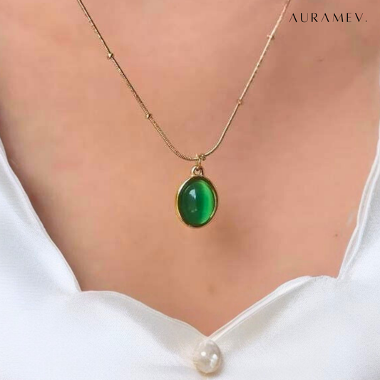 Emerald Gaze Pendant Necklace
