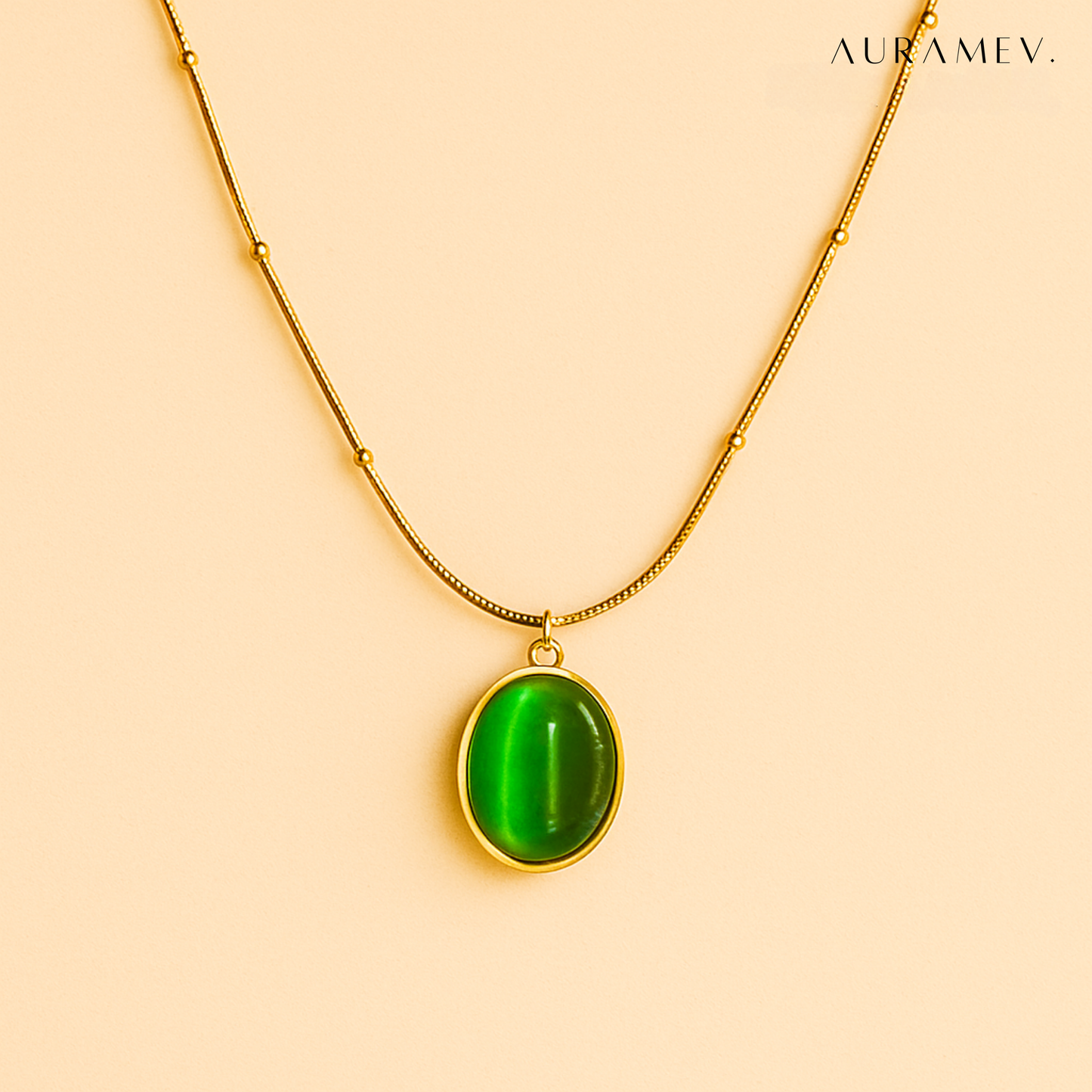 Emerald Gaze Pendant Necklace
